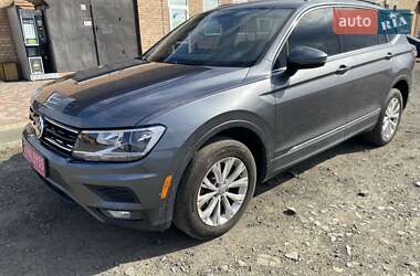 Внедорожник / Кроссовер Volkswagen Tiguan 2018 в Луцке