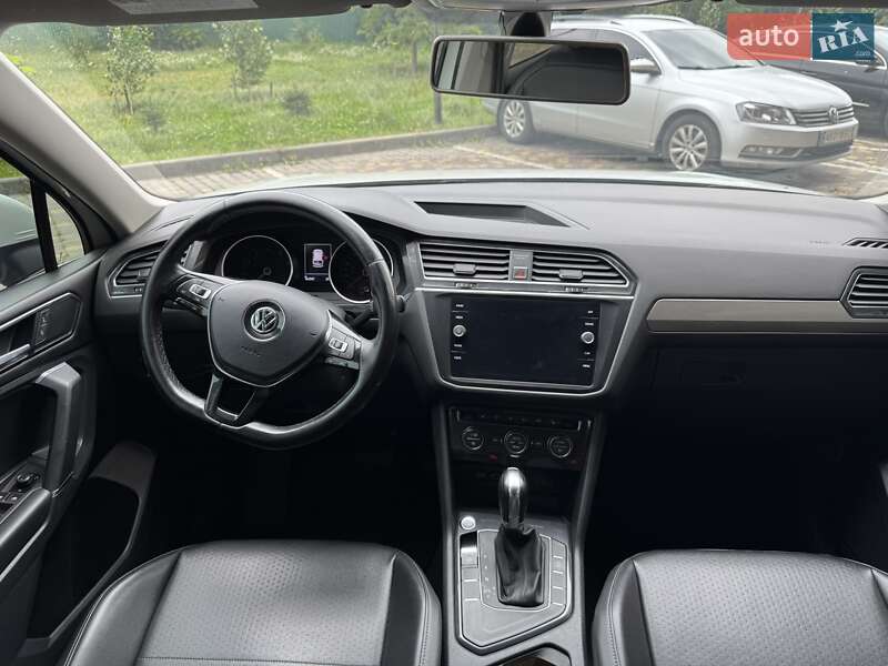 Внедорожник / Кроссовер Volkswagen Tiguan 2017 в Виннице фото 13 Внедорожник / Кроссовер Volkswagen Tiguan 2017 в Виннице