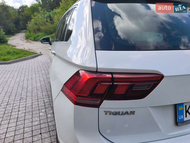 Внедорожник / Кроссовер Volkswagen Tiguan 2016 в Киеве