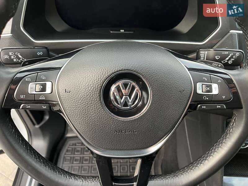 Позашляховик / Кросовер Volkswagen Tiguan 2016 в Луцьку