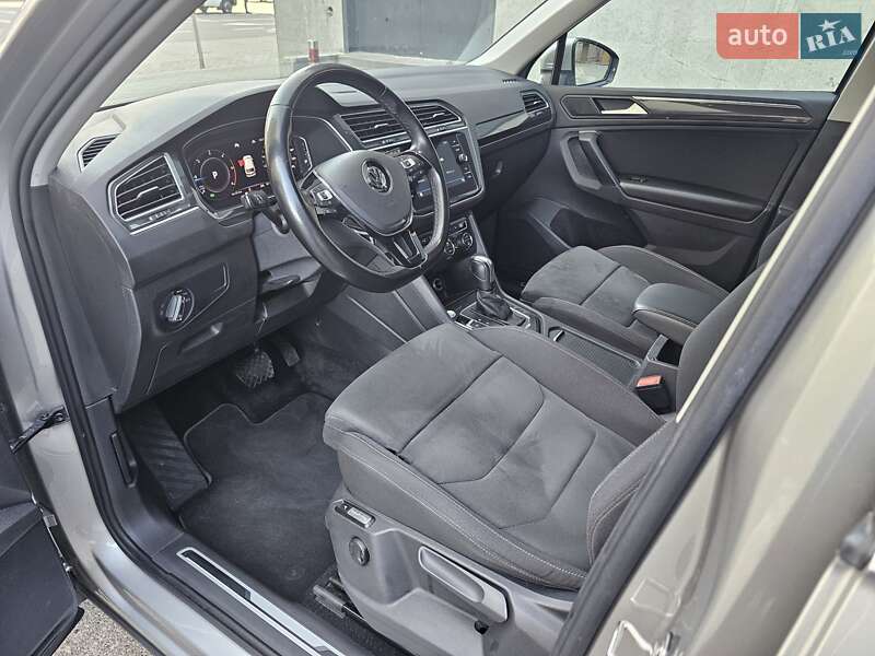 Внедорожник / Кроссовер Volkswagen Tiguan 2020 в Киеве