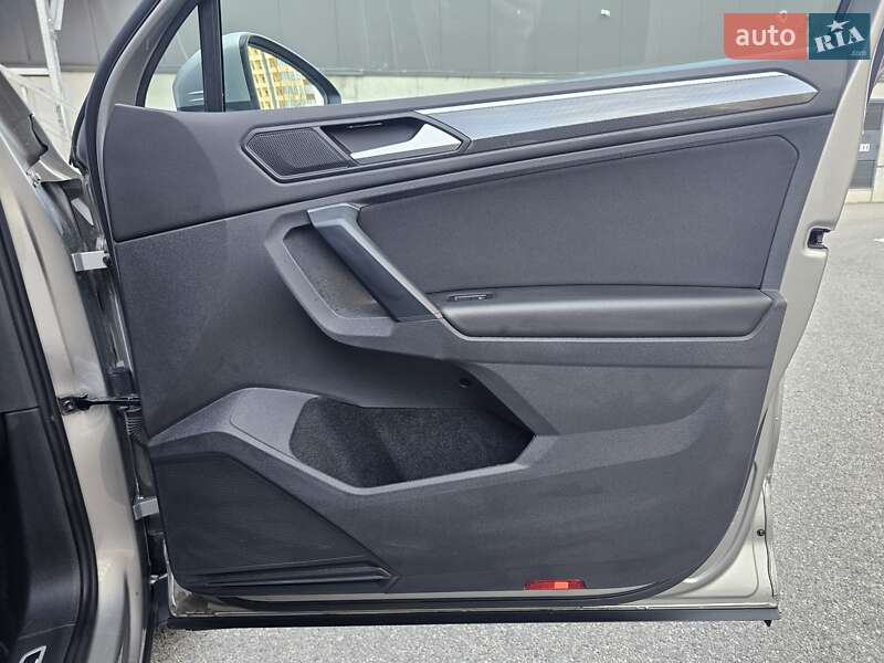 Внедорожник / Кроссовер Volkswagen Tiguan 2020 в Киеве