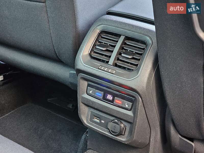 Внедорожник / Кроссовер Volkswagen Tiguan 2020 в Киеве