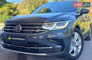 Внедорожник / Кроссовер Volkswagen Tiguan 2021 в 