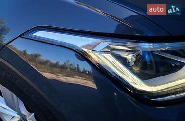 Внедорожник / Кроссовер Volkswagen Tiguan 2021 в 