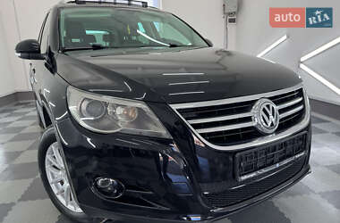 Внедорожник / Кроссовер Volkswagen Tiguan 2011 в 