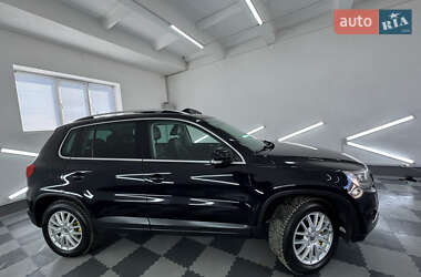 Внедорожник / Кроссовер Volkswagen Tiguan 2011 в 