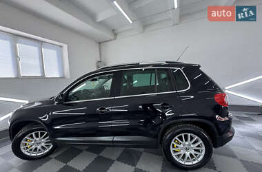 Внедорожник / Кроссовер Volkswagen Tiguan 2011 в 