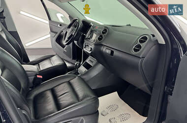 Внедорожник / Кроссовер Volkswagen Tiguan 2011 в 
