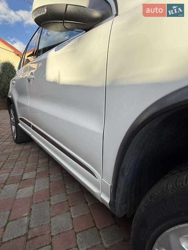Внедорожник / Кроссовер Volkswagen Tiguan 2015 в Стрые