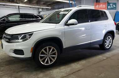 Внедорожник / Кроссовер Volkswagen Tiguan 2016 в Харькове