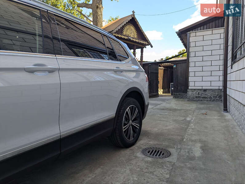 Внедорожник / Кроссовер Volkswagen Tiguan 2018 в Киеве фото 25 Внедорожник / Кроссовер Volkswagen Tiguan 2018 в Киеве
