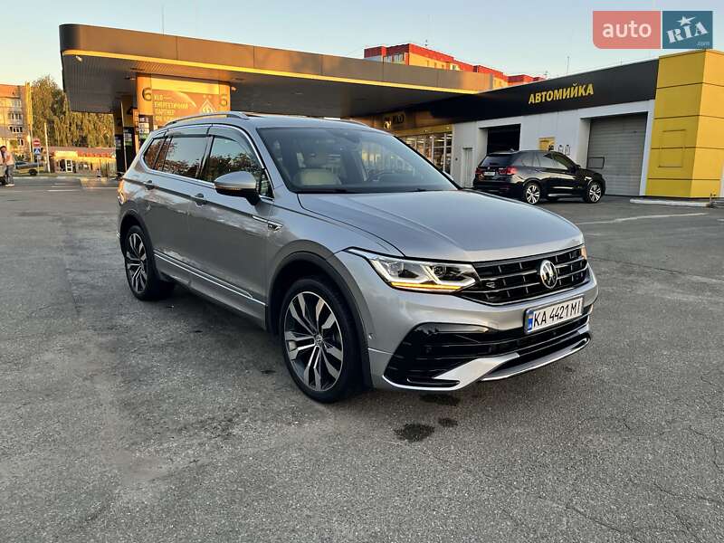 Позашляховик / Кросовер Volkswagen Tiguan 2020 в Києві