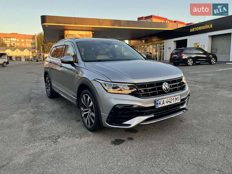 Позашляховик / Кросовер Volkswagen Tiguan 2020 в Києві