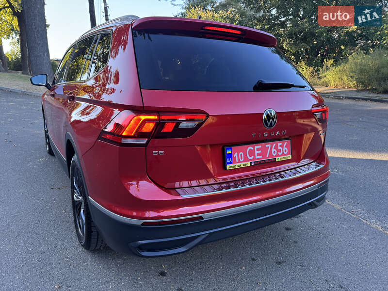 Внедорожник / Кроссовер Volkswagen Tiguan 2024 в Киеве