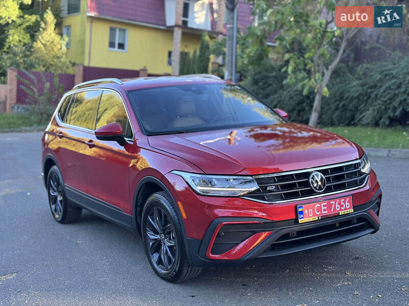 Внедорожник / Кроссовер Volkswagen Tiguan 2024 в Киеве