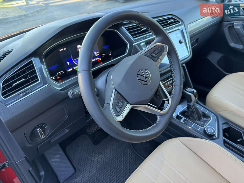 Внедорожник / Кроссовер Volkswagen Tiguan 2024 в Киеве