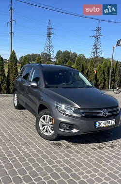 Внедорожник / Кроссовер Volkswagen Tiguan 2016 в Львове