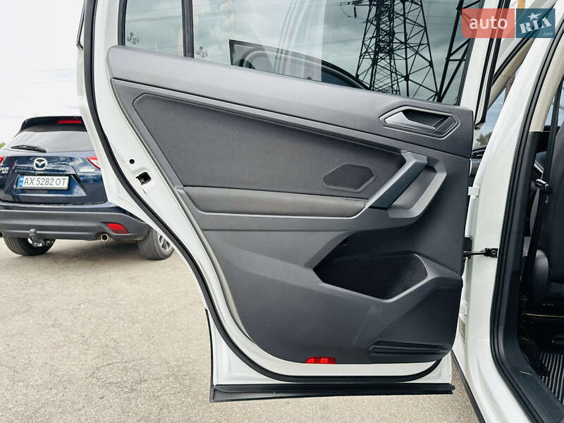 Внедорожник / Кроссовер Volkswagen Tiguan 2018 в Харькове фото 18 Внедорожник / Кроссовер Volkswagen Tiguan 2018 в Харькове