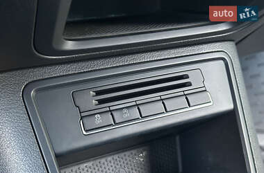 Внедорожник / Кроссовер Volkswagen Tiguan 2013 в 