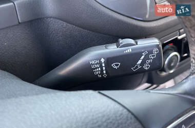 Внедорожник / Кроссовер Volkswagen Tiguan 2013 в 