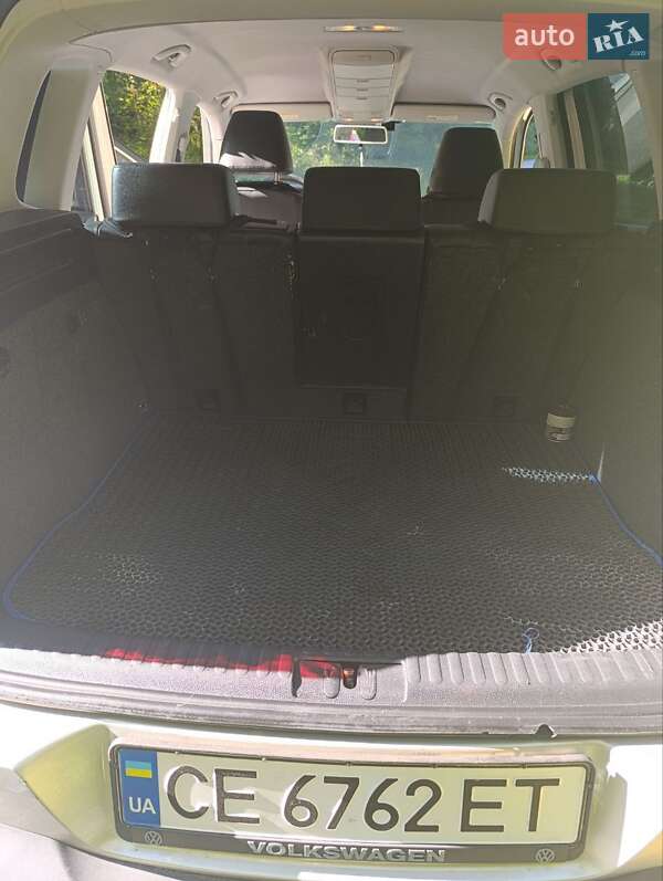 Внедорожник / Кроссовер Volkswagen Tiguan 2010 в Черновцах