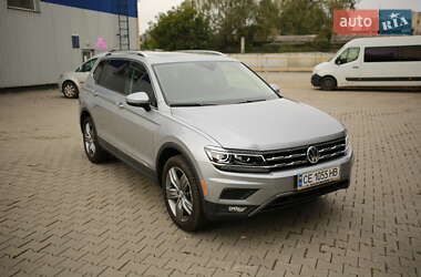 Внедорожник / Кроссовер Volkswagen Tiguan 2019 в 