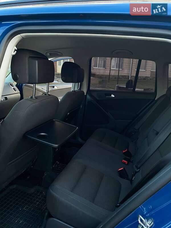 Внедорожник / Кроссовер Volkswagen Tiguan 2011 в Луцке