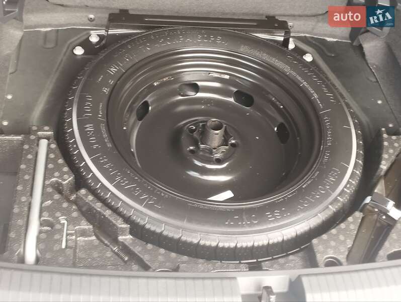 Внедорожник / Кроссовер Volkswagen Tiguan 2022 в Калуше