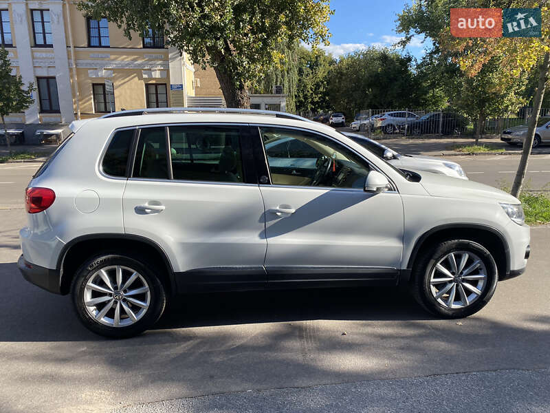 Позашляховик / Кросовер Volkswagen Tiguan 2017 в Києві