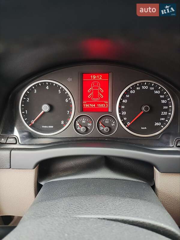 Позашляховик / Кросовер Volkswagen Tiguan 2009 в Чернігові