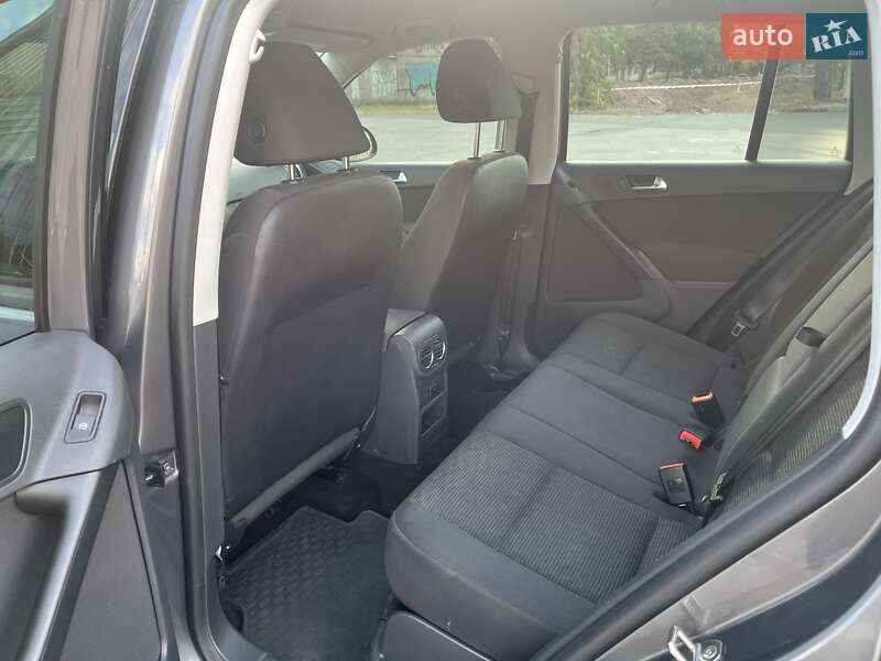 Внедорожник / Кроссовер Volkswagen Tiguan 2015 в Днепре фото 5 Внедорожник / Кроссовер Volkswagen Tiguan 2015 в Днепре