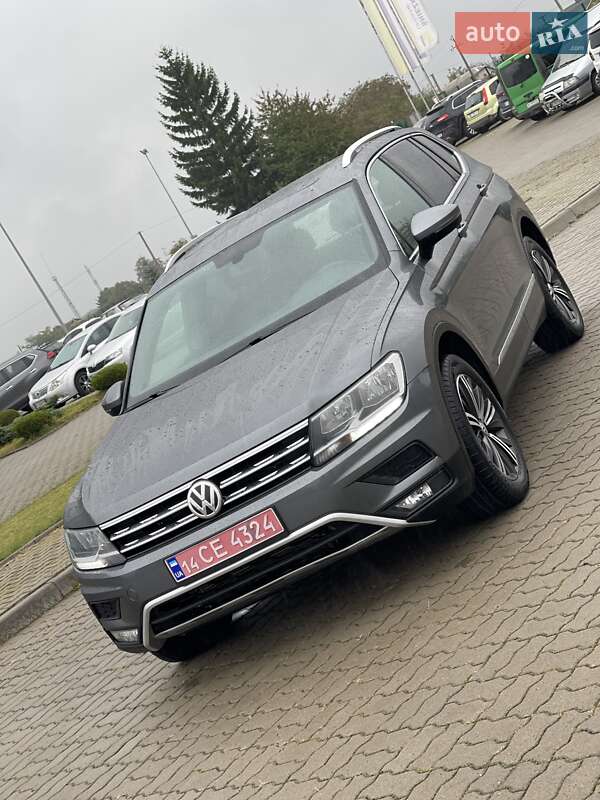 Позашляховик / Кросовер Volkswagen Tiguan 2017 в Львові