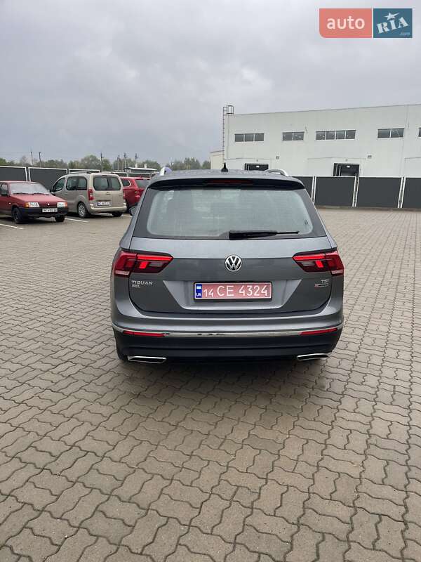 Позашляховик / Кросовер Volkswagen Tiguan 2017 в Львові
