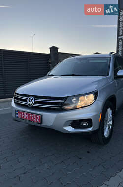 Внедорожник / Кроссовер Volkswagen Tiguan 2012 в Ужгороде