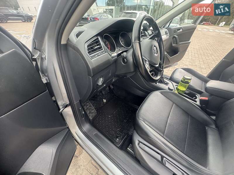 Внедорожник / Кроссовер Volkswagen Tiguan 2019 в Львове