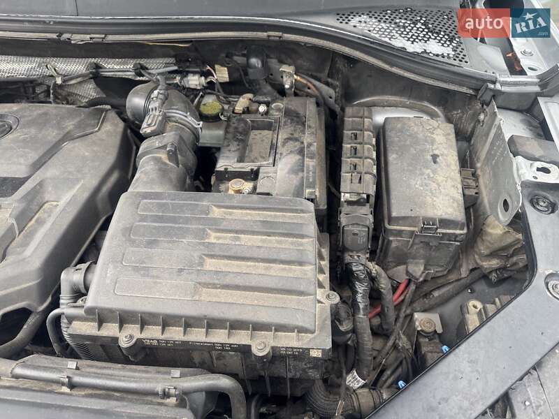 Внедорожник / Кроссовер Volkswagen Tiguan 2019 в Львове