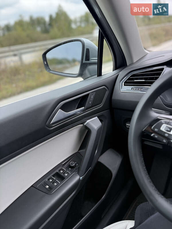Внедорожник / Кроссовер Volkswagen Tiguan 2020 в Житомире