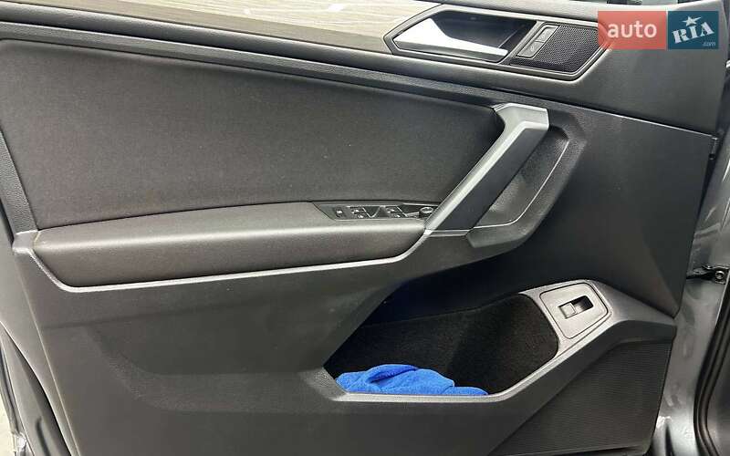 Внедорожник / Кроссовер Volkswagen Tiguan 2018 в Черновцах