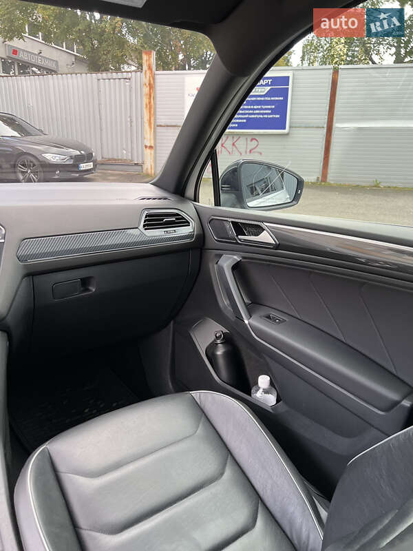 Внедорожник / Кроссовер Volkswagen Tiguan 2021 в Киеве