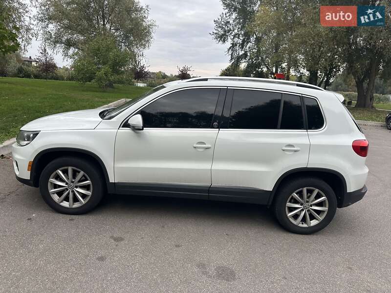 Внедорожник / Кроссовер Volkswagen Tiguan 2016 в Борисполе