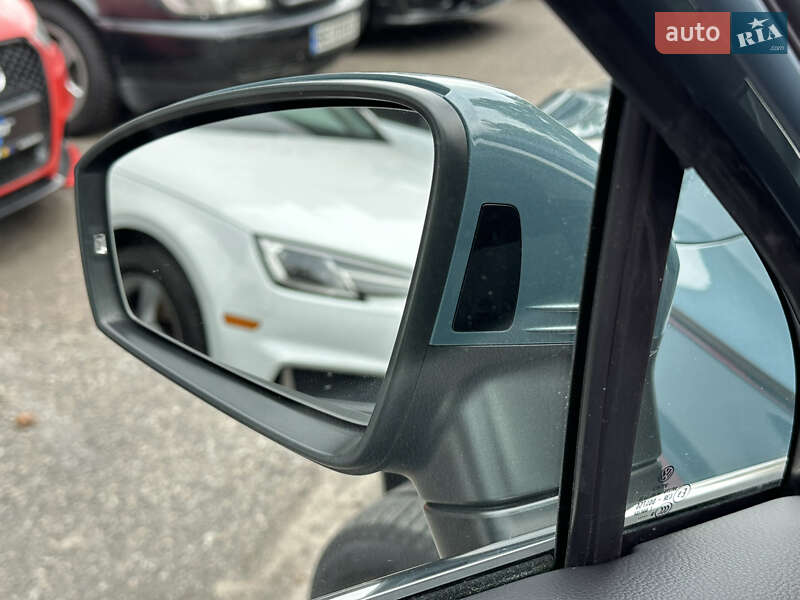 Внедорожник / Кроссовер Volkswagen Tiguan 2019 в Одессе