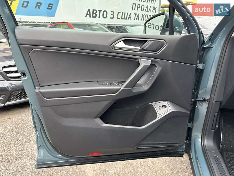 Внедорожник / Кроссовер Volkswagen Tiguan 2019 в Одессе