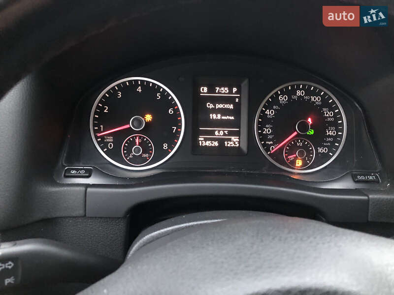 Внедорожник / Кроссовер Volkswagen Tiguan 2015 в Львове