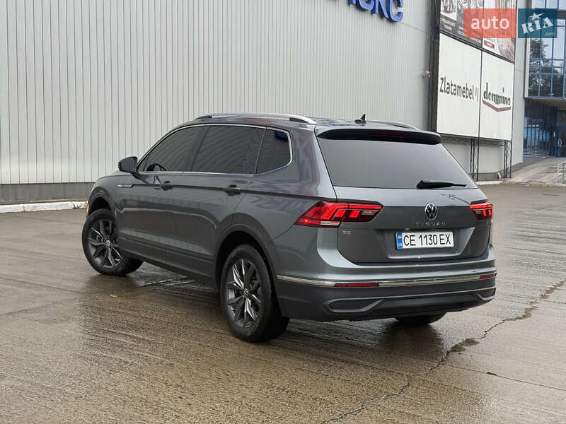 Внедорожник / Кроссовер Volkswagen Tiguan 2023 в Черновцах