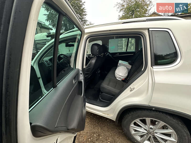 Внедорожник / Кроссовер Volkswagen Tiguan 2013 в Ивано-Франковске