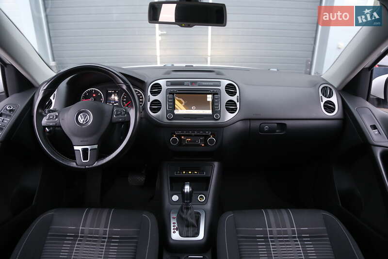 Внедорожник / Кроссовер Volkswagen Tiguan 2015 в Киеве фото 12 Внедорожник / Кроссовер Volkswagen Tiguan 2015 в Киеве