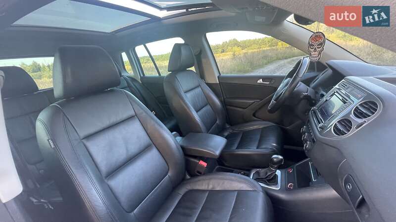 Позашляховик / Кросовер Volkswagen Tiguan 2017 в Києві