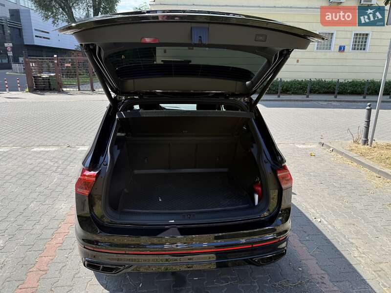 Позашляховик / Кросовер Volkswagen Tiguan 2021 в Івано-Франківську