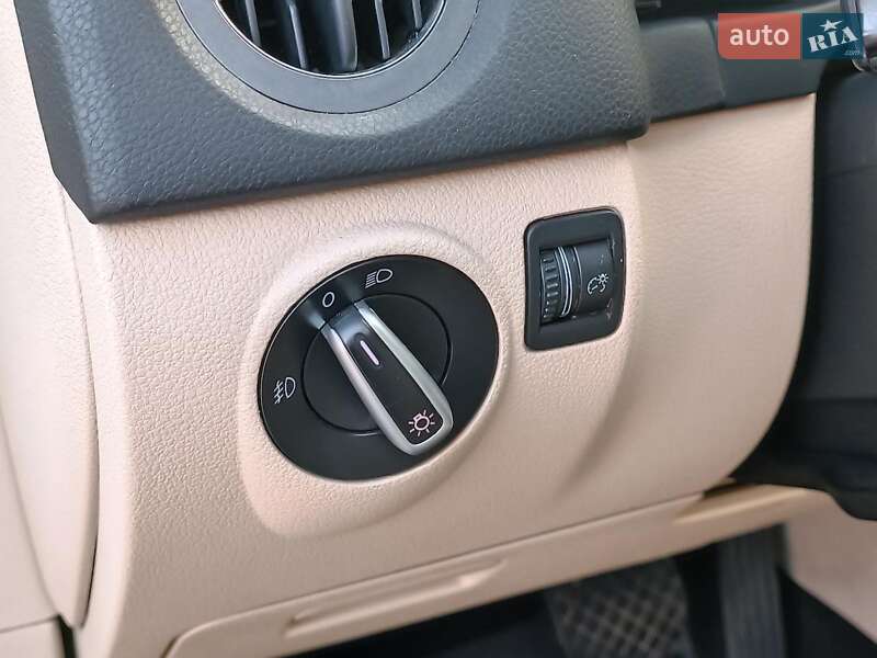 Внедорожник / Кроссовер Volkswagen Tiguan 2012 в Харькове